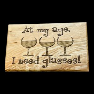 Saarepuidust lõikelaud "Glasses"